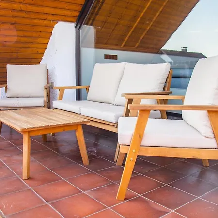 아파트 Gemuetliche Galerie-wohnung In Biberach